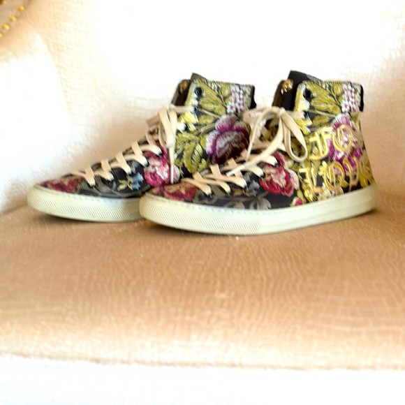 Gucci Blind for Love Floral Embroidered High Top Sneakers - Picture 9 of 16